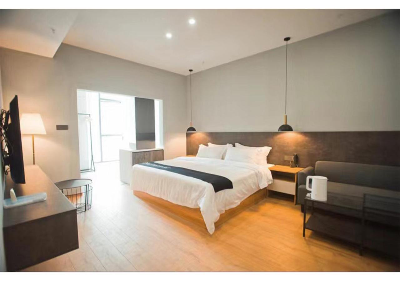 Marbella Express Hotel Манила Экстерьер фото